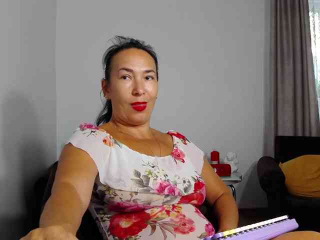 LikaLady webcam