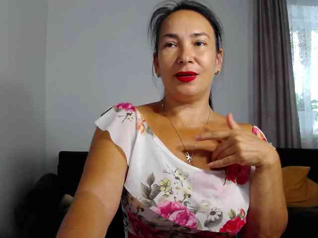 LikaLady webcam