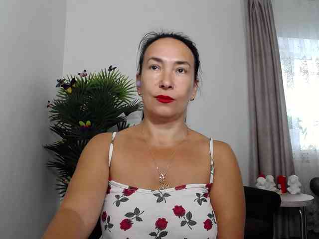 LikaLady webcam