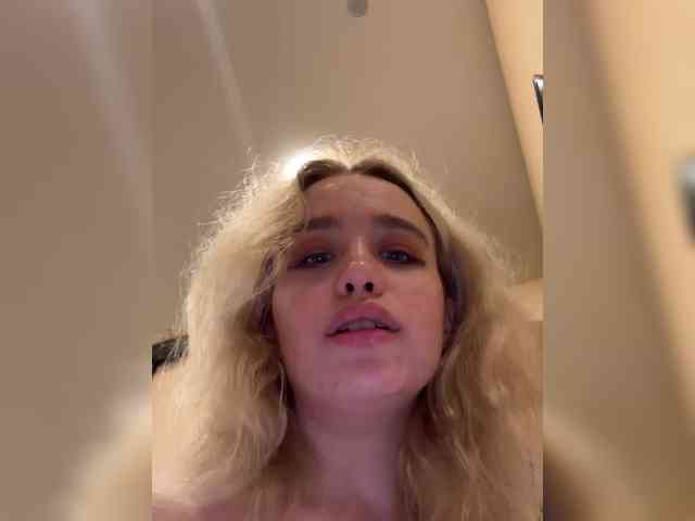 Alesiya webcam