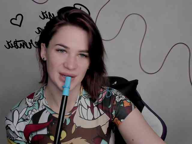 EllyBurton webcam