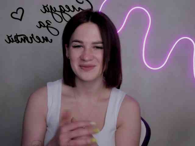 EllyBurton webcam