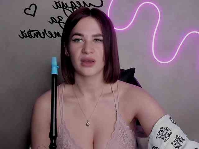 EllyBurton webcam