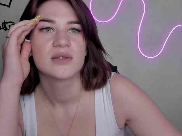 EllyBurton webcam