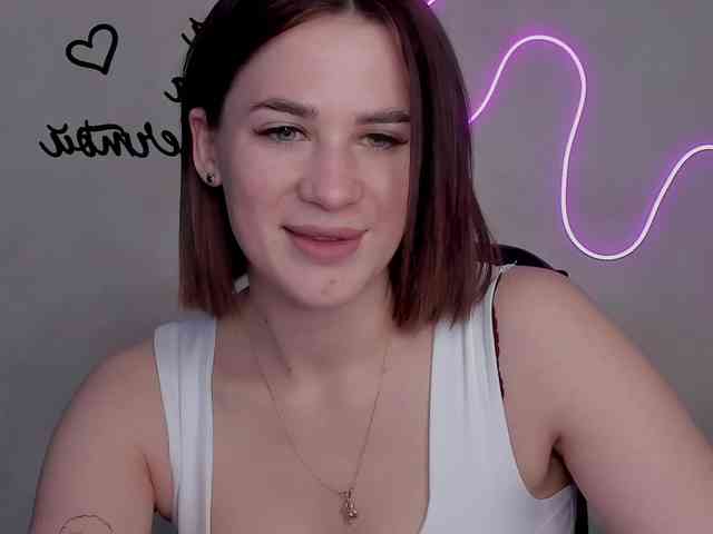 EllyBurton webcam