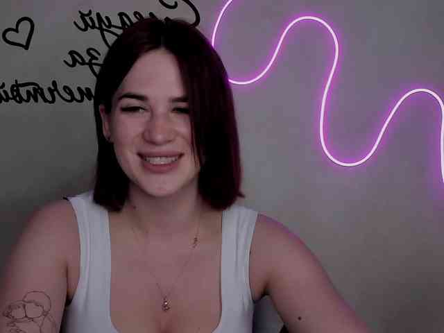 EllyBurton webcam