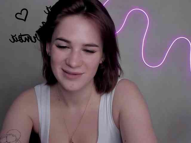 EllyBurton webcam