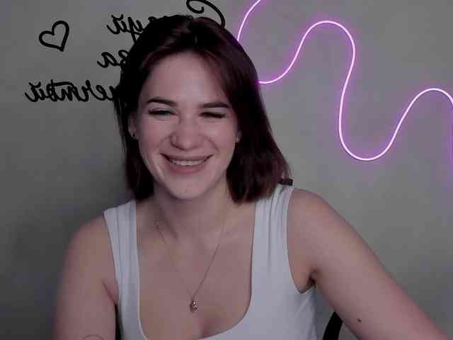 EllyBurton webcam