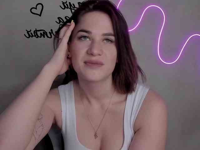 EllyBurton webcam
