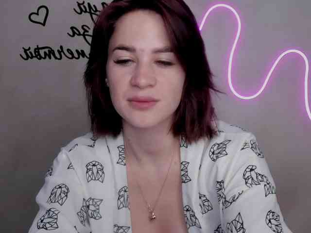 EllyBurton webcam