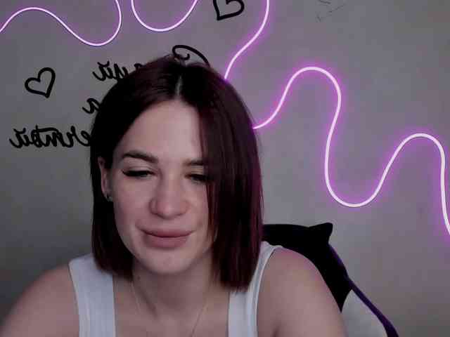 EllyBurton webcam