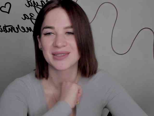 EllyBurton webcam