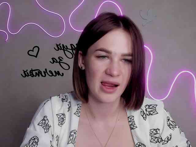 EllyBurton webcam