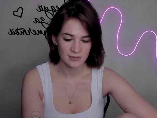 EllyBurton webcam