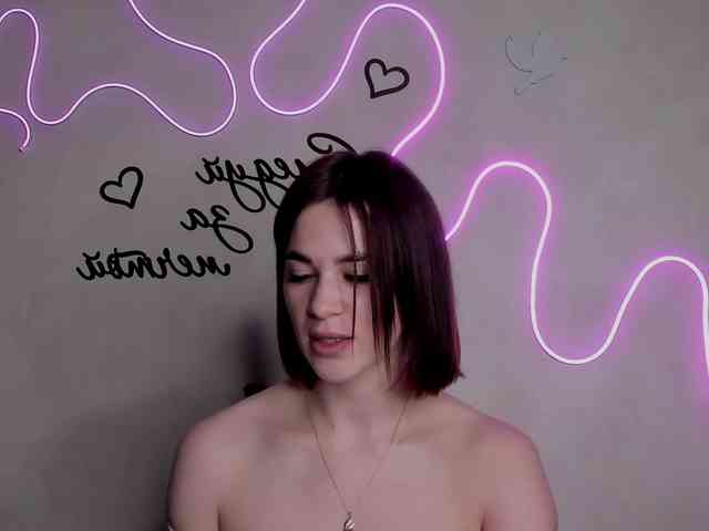EllyBurton webcam