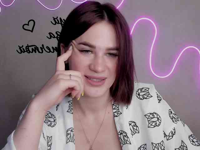 EllyBurton webcam