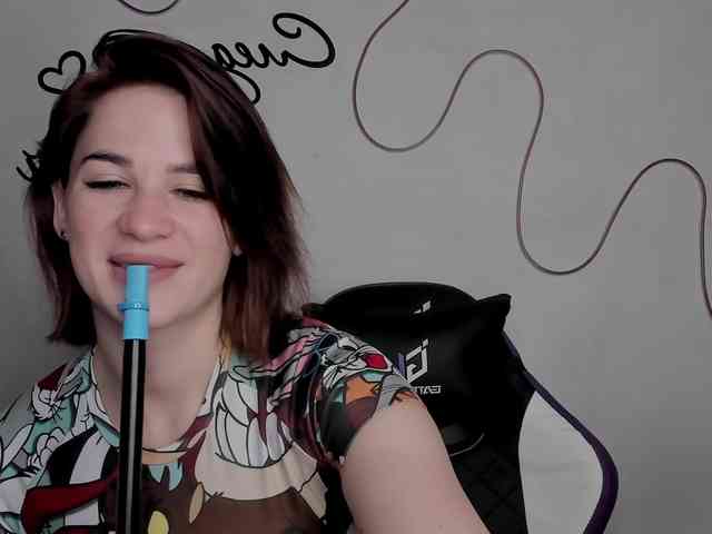 EllyBurton webcam