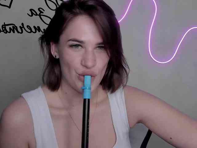 EllyBurton webcam