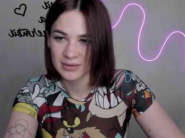 EllyBurton webcam