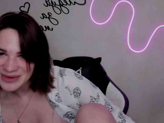 EllyBurton webcam