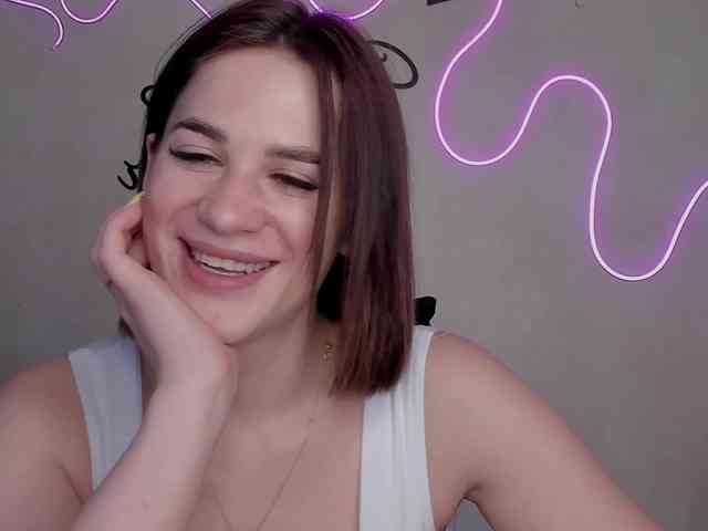 EllyBurton webcam