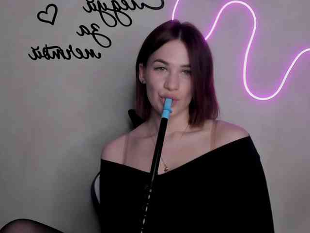EllyBurton webcam