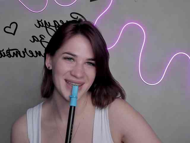 EllyBurton webcam