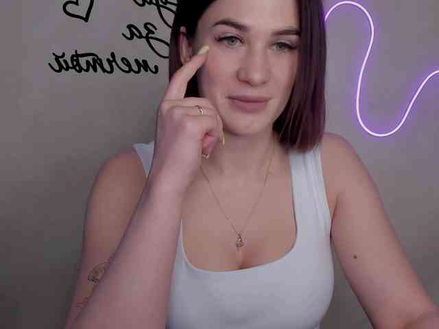 EllyBurton webcam