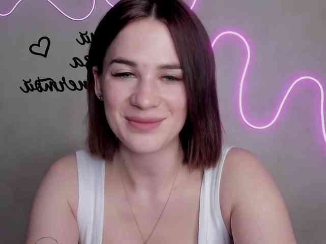 EllyBurton webcam