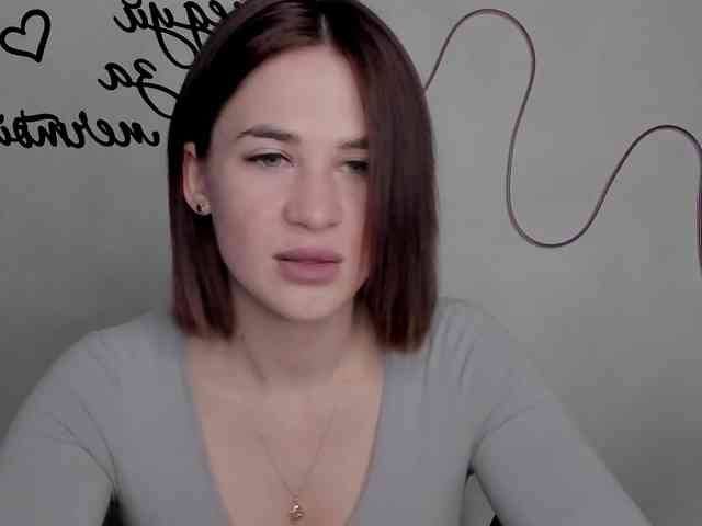 EllyBurton webcam
