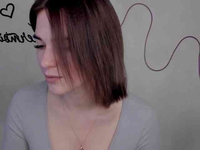 EllyBurton webcam