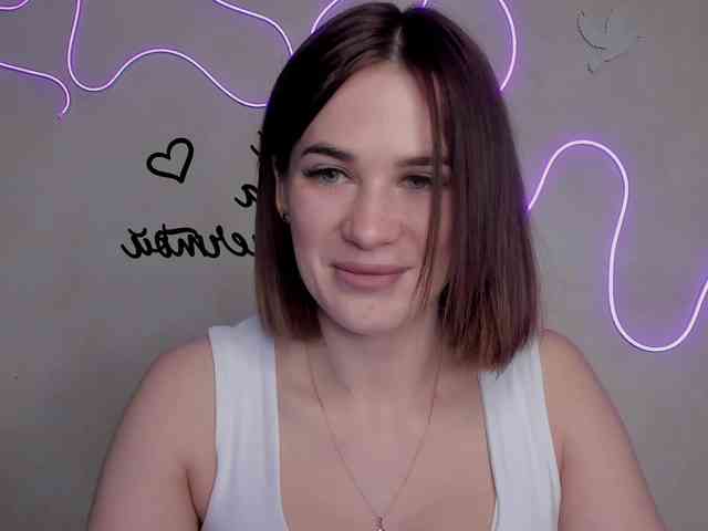EllyBurton webcam