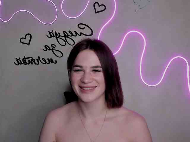 EllyBurton webcam