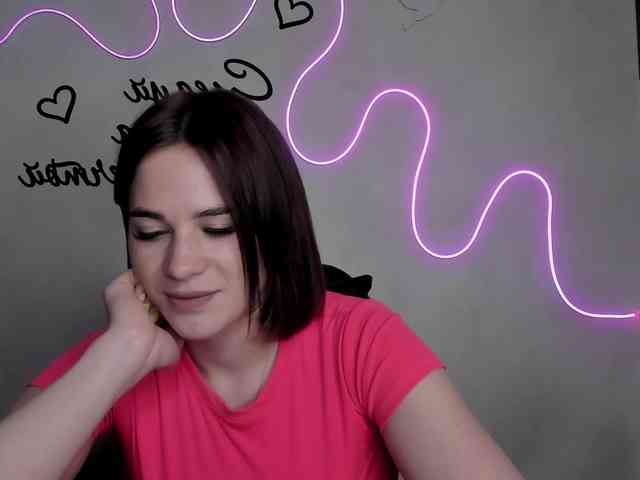 EllyBurton webcam