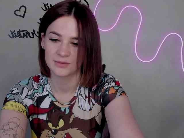 EllyBurton webcam