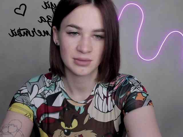 EllyBurton webcam