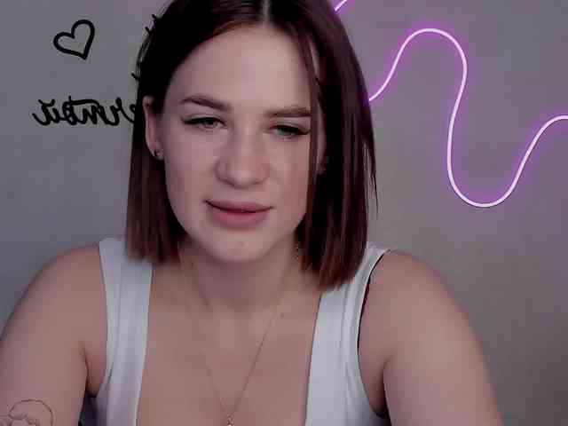 EllyBurton webcam