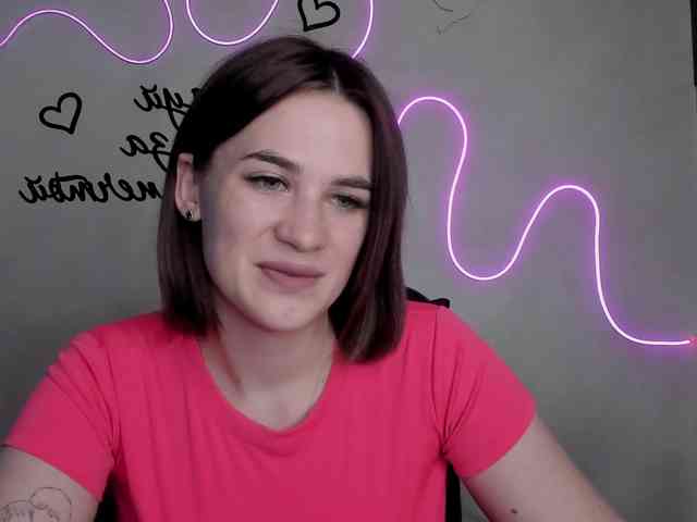 EllyBurton webcam