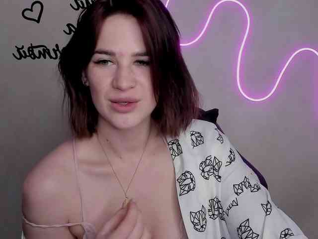 EllyBurton Live Webcam on BongaCams