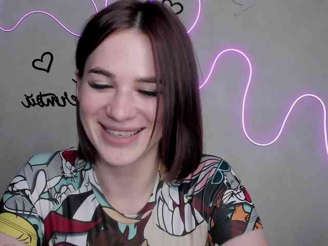 EllyBurton webcam