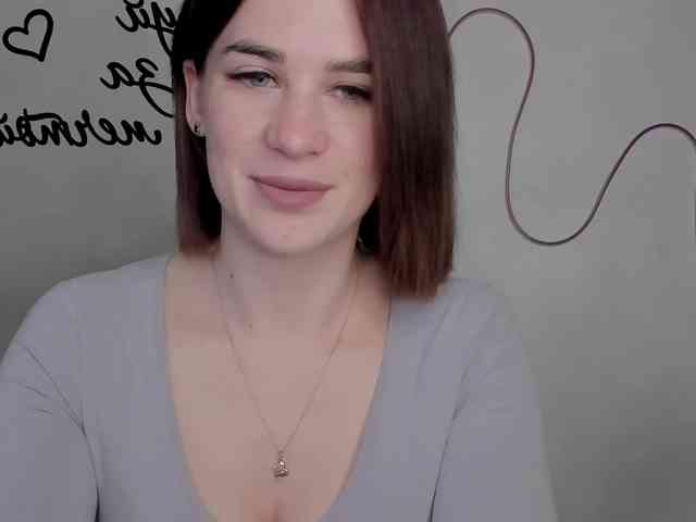 EllyBurton webcam