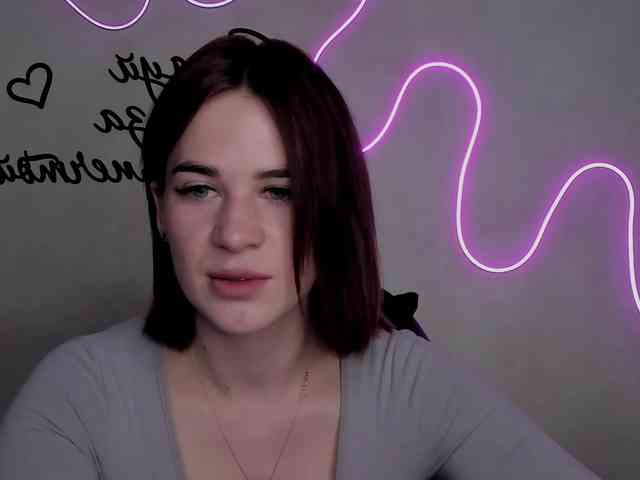 EllyBurton webcam
