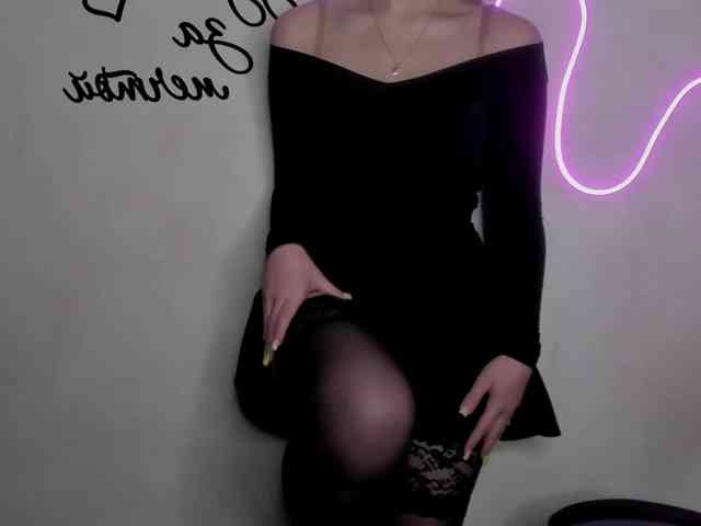 EllyBurton webcam