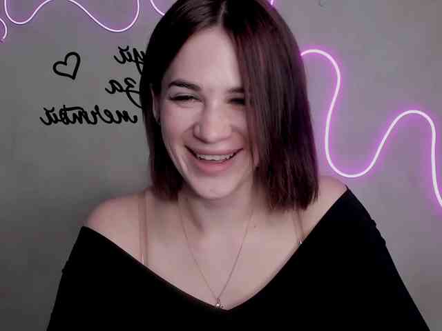 EllyBurton webcam