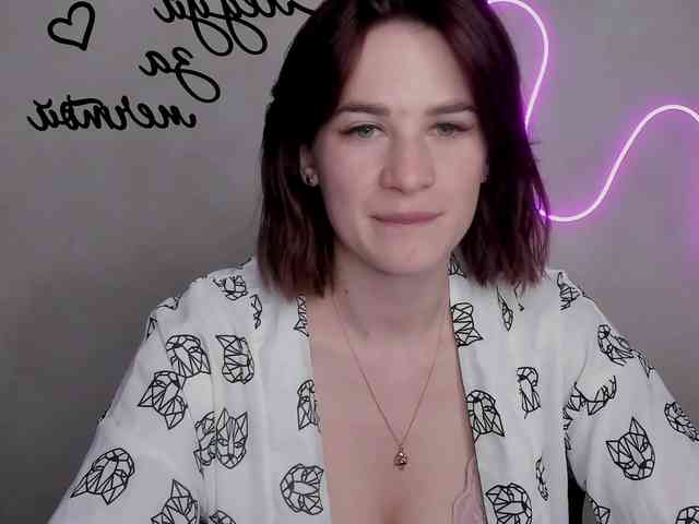 EllyBurton webcam