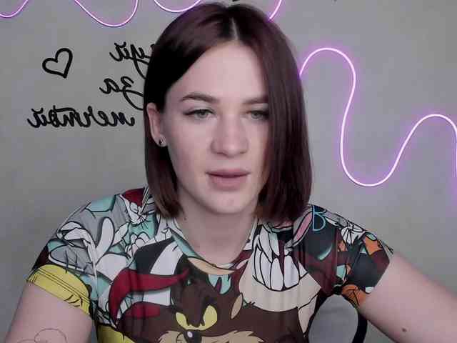 EllyBurton webcam