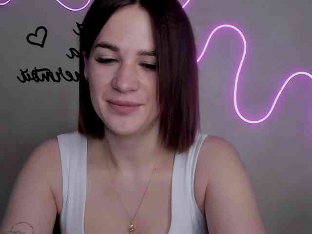 EllyBurton webcam