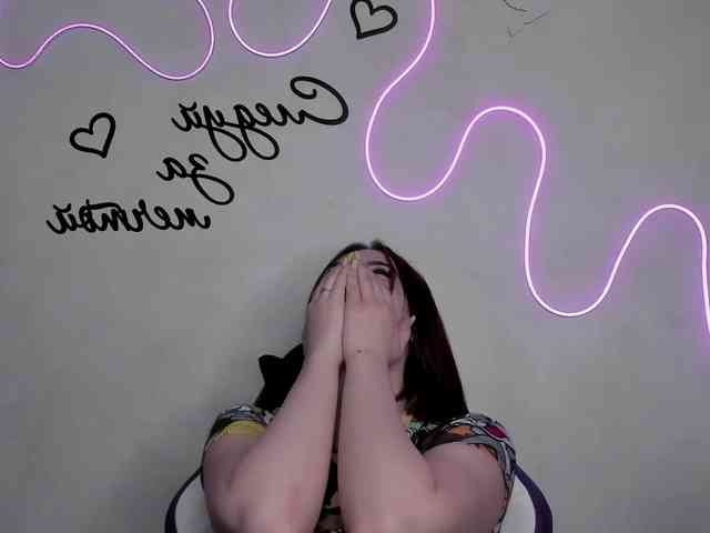 EllyBurton webcam