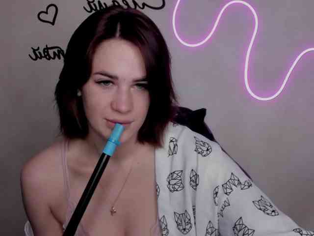 EllyBurton webcam