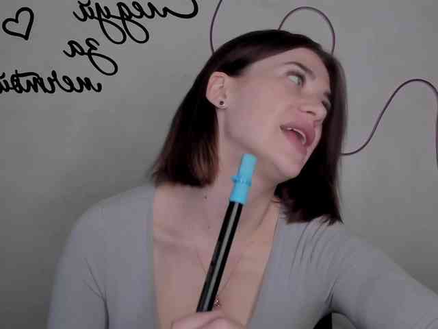 EllyBurton webcam